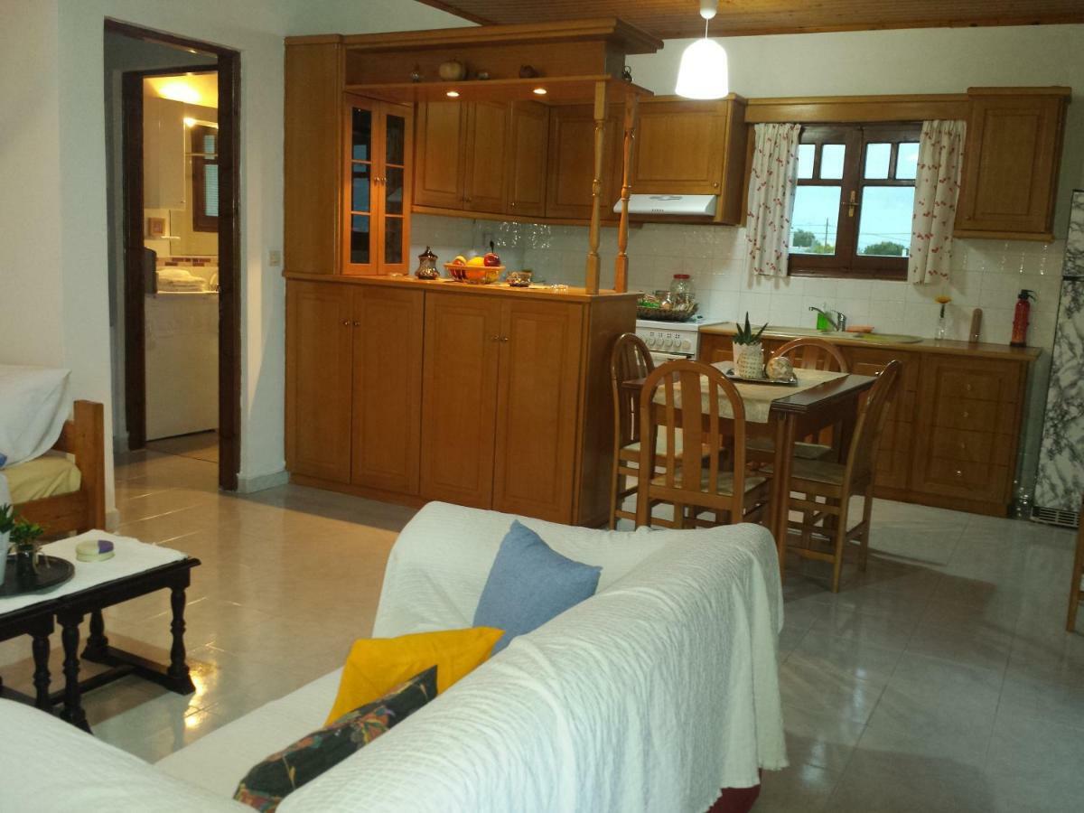 Smile House Near Athens Airport 300M From The Sea Villa Artemida  Exterior photo